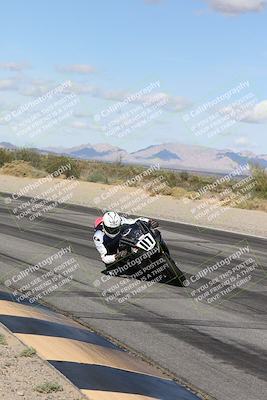 media/Nov-16-2025-Race Pace (Sun) [[8c5fa54630]]/Verified Riders/4-Turn 3 Inside (1050am)/